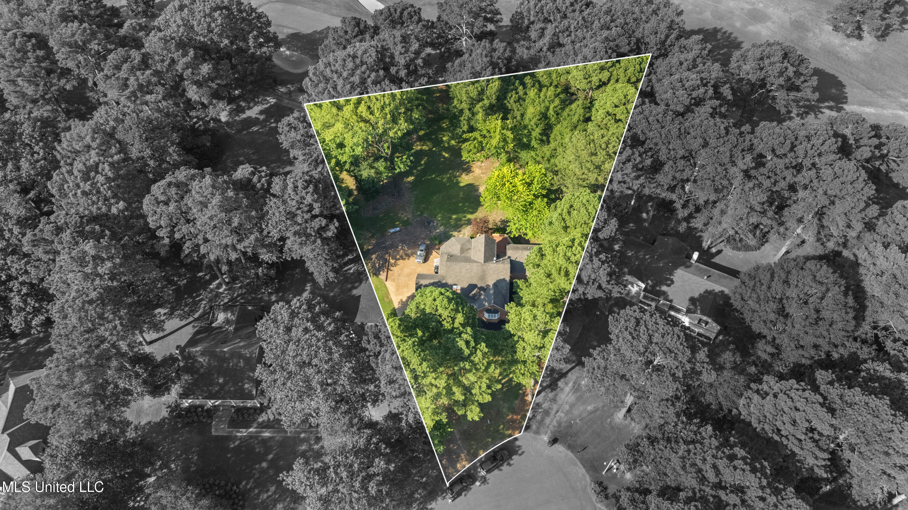 521 Gwen Road Senatobia, MS 38668 - Photo 33 of 37 34_dji_20250724092202_0006_d-addon-pl