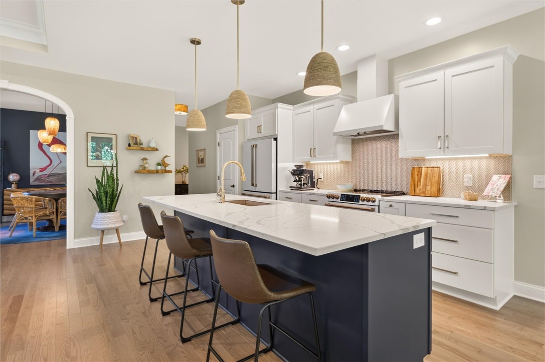 933 Pathway Lane Webster, NY 14580 - Photo 17 of 50 Kitchen