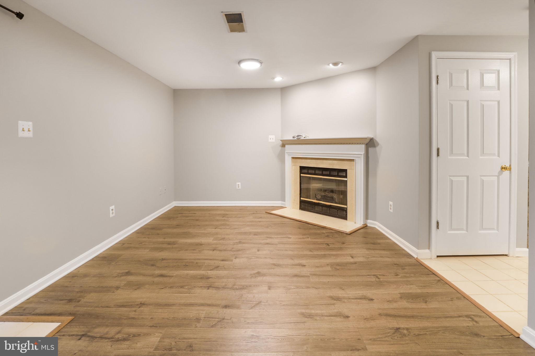 45550 Whitcomb Square Sterling, VA 20166 - Photo 17 of 19