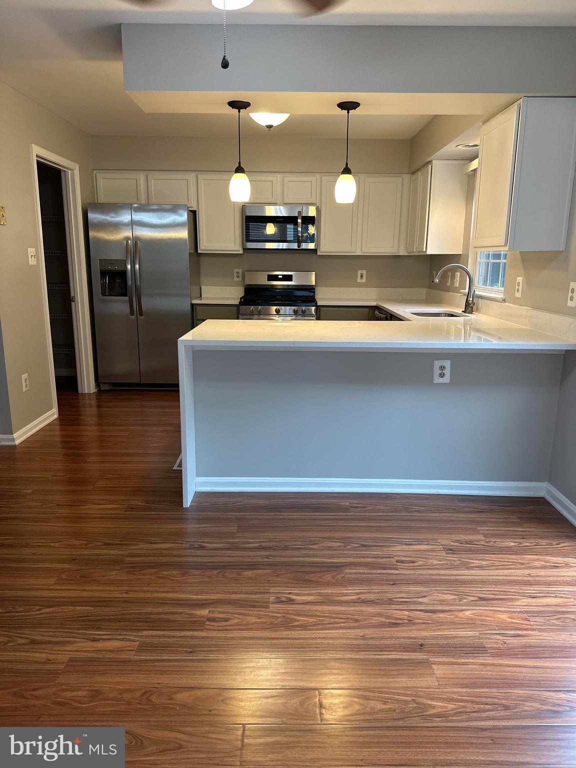 45550 Whitcomb Square Sterling, VA 20166 - Photo 7 of 19