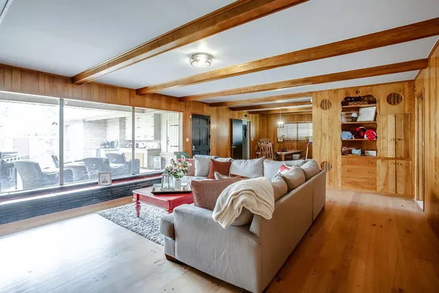 $400,000 | 1721 28th Street, Lubbock, TX 79411