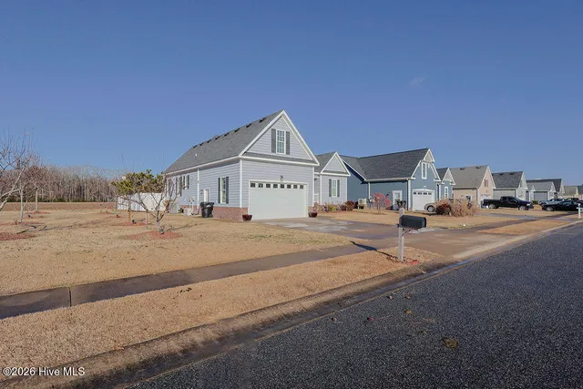 $349,900 | 606 Millbrooke Circle, Elizabeth City, NC 27909