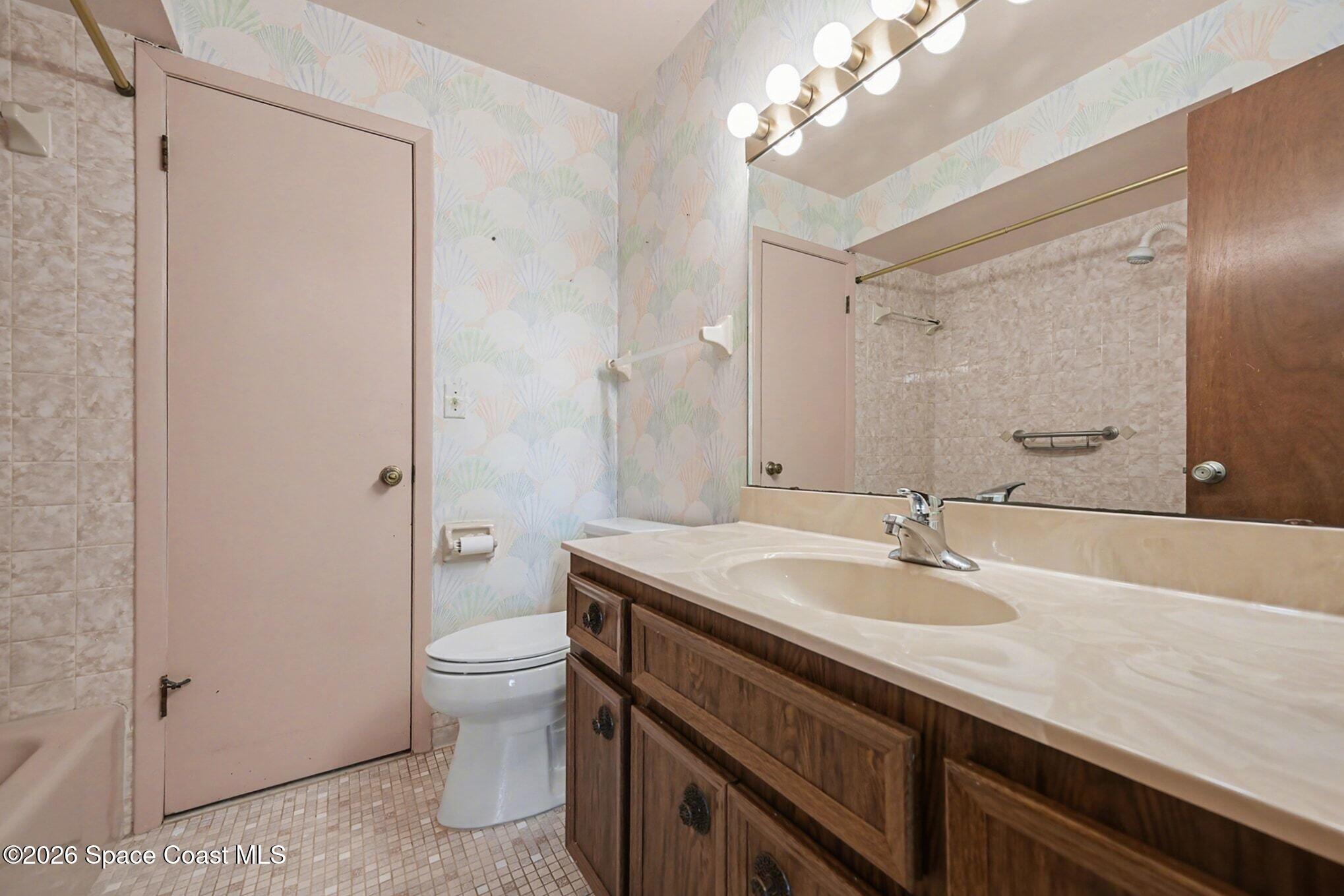 5070 Ranchwood Drive Cocoa, FL 32926 - Photo 13 of 37 guest bath