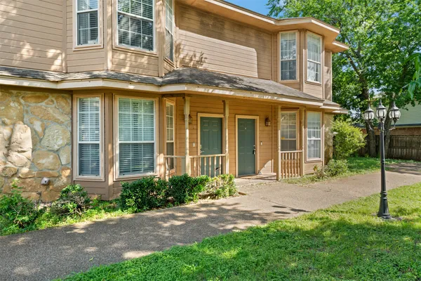 $245,000 | 2009 South 10th Street, Unit 5, Waco, TX 76706