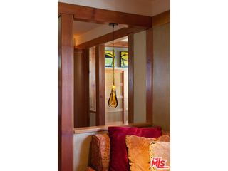 702 Navy Street Santa Monica, CA 90405 - Photo 7 of 12