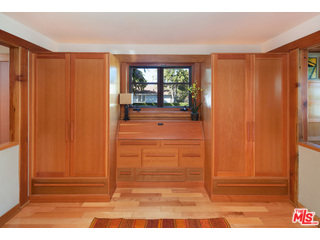 702 Navy Street Santa Monica, CA 90405 - Photo 9 of 12