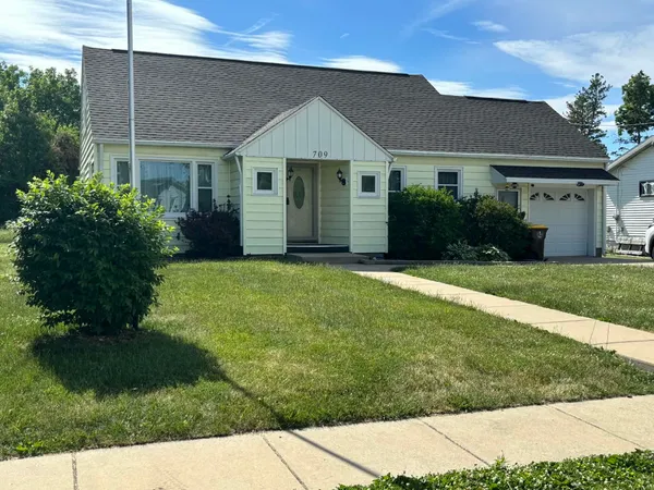 $249,900 | 709 Logan Street, Lena, IL 61048