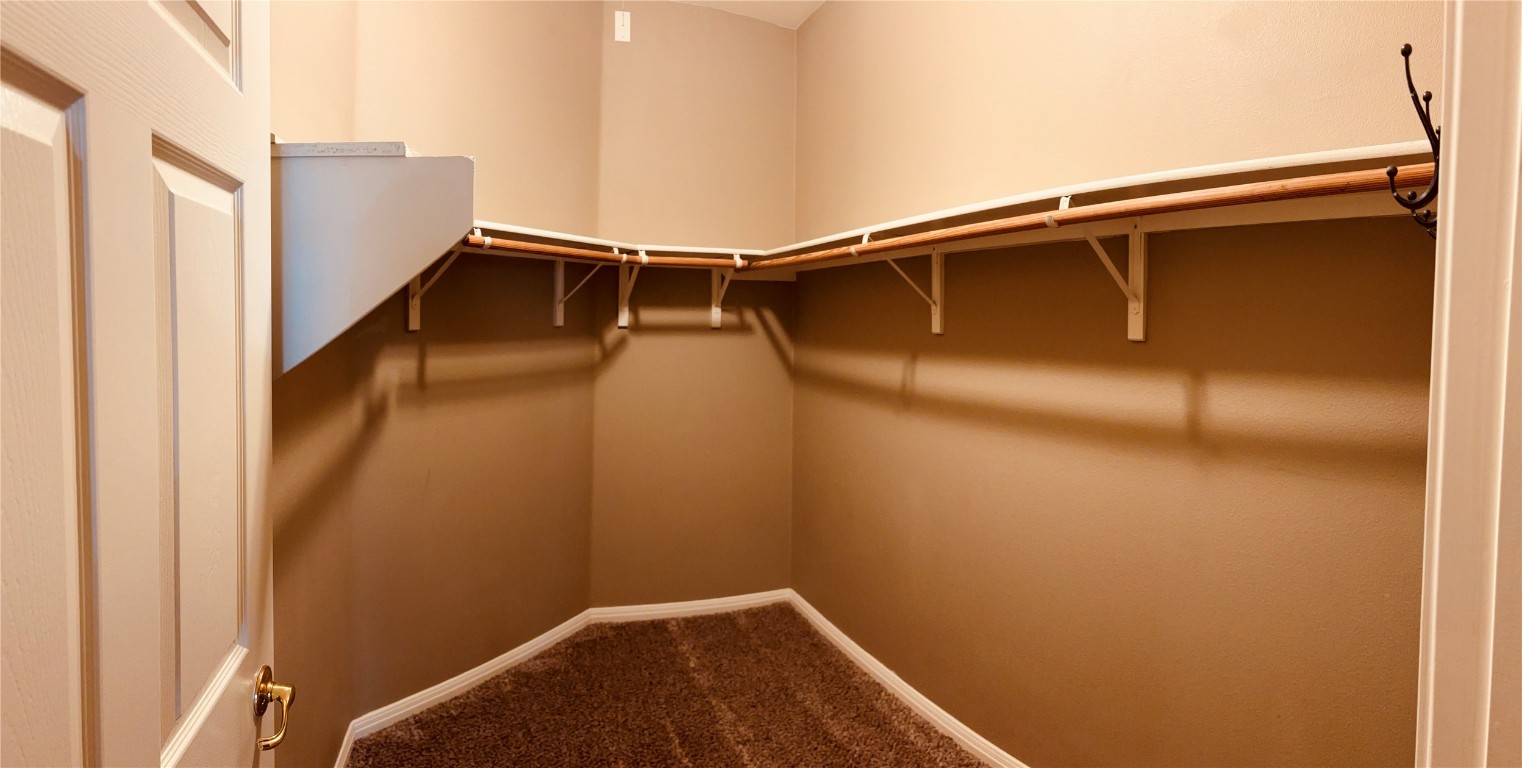 5624 Toscana Avenue Austin, TX 78724 - Photo 26 of 31 Huge Owner's Ensuite Walk- in-closet