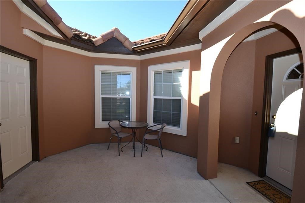 5624 Toscana Avenue Austin, TX 78724 - Photo 5 of 31 Beautiful Courtyard just for you!