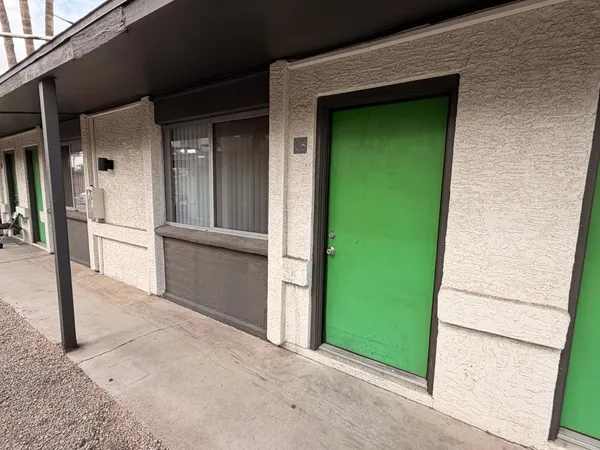 $695 | 6802 West Glendale Avenue, Unit 8, Glendale, AZ 85303