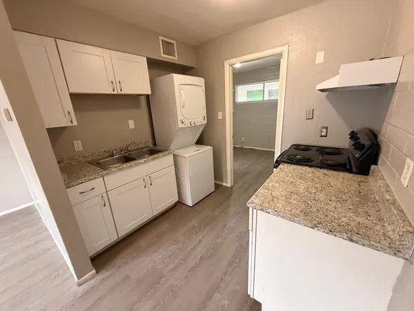 $695 | 6802 West Glendale Avenue, Unit 8, Glendale, AZ 85303