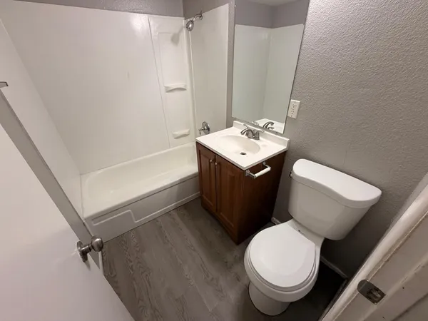 $695 | 6802 West Glendale Avenue, Unit 8, Glendale, AZ 85303