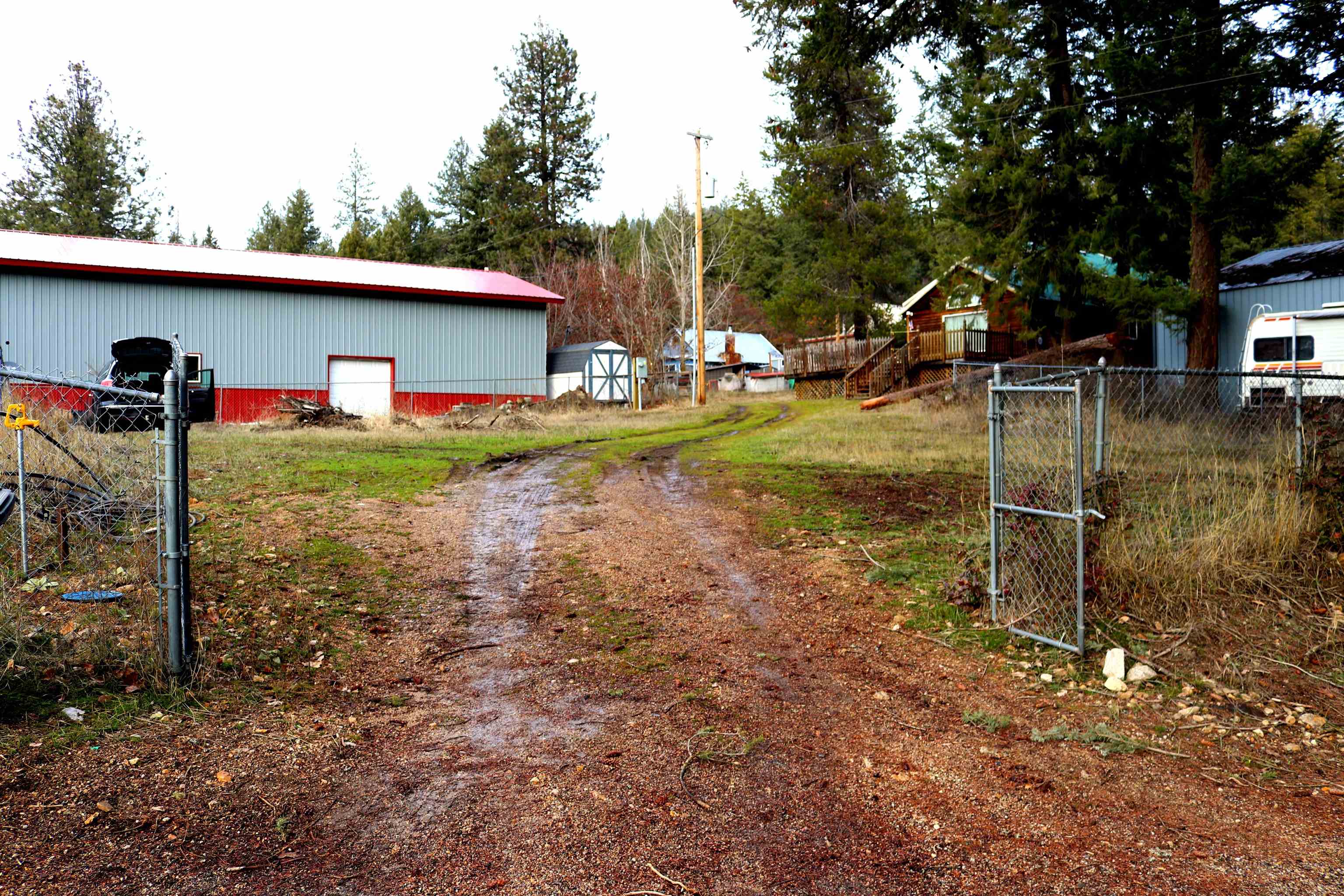 4536 Haney Road Loon Lake, WA 99148 - Photo 15 of 28