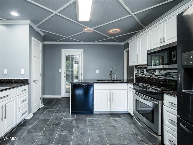 $688,000 | 1000 Rotherwood Drive, Kingsport, TN 37660