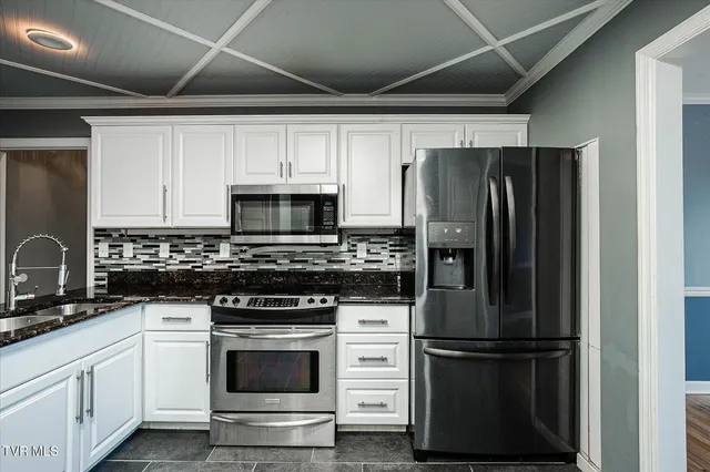 $688,000 | 1000 Rotherwood Drive, Kingsport, TN 37660