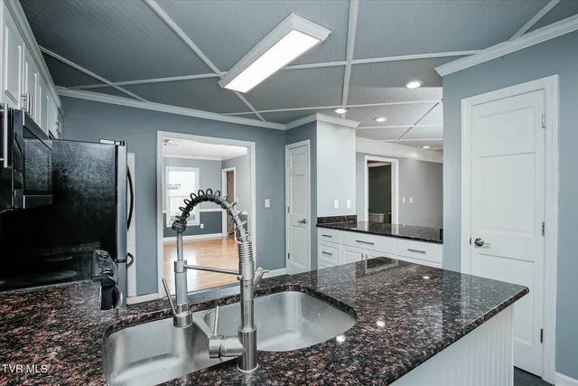 $688,000 | 1000 Rotherwood Drive, Kingsport, TN 37660