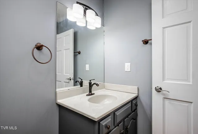 $688,000 | 1000 Rotherwood Drive, Kingsport, TN 37660