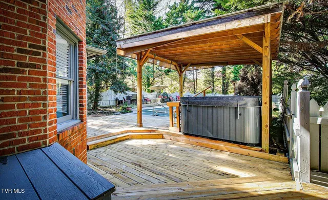 $688,000 | 1000 Rotherwood Drive, Kingsport, TN 37660