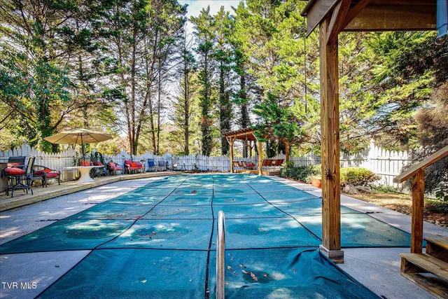 $688,000 | 1000 Rotherwood Drive, Kingsport, TN 37660