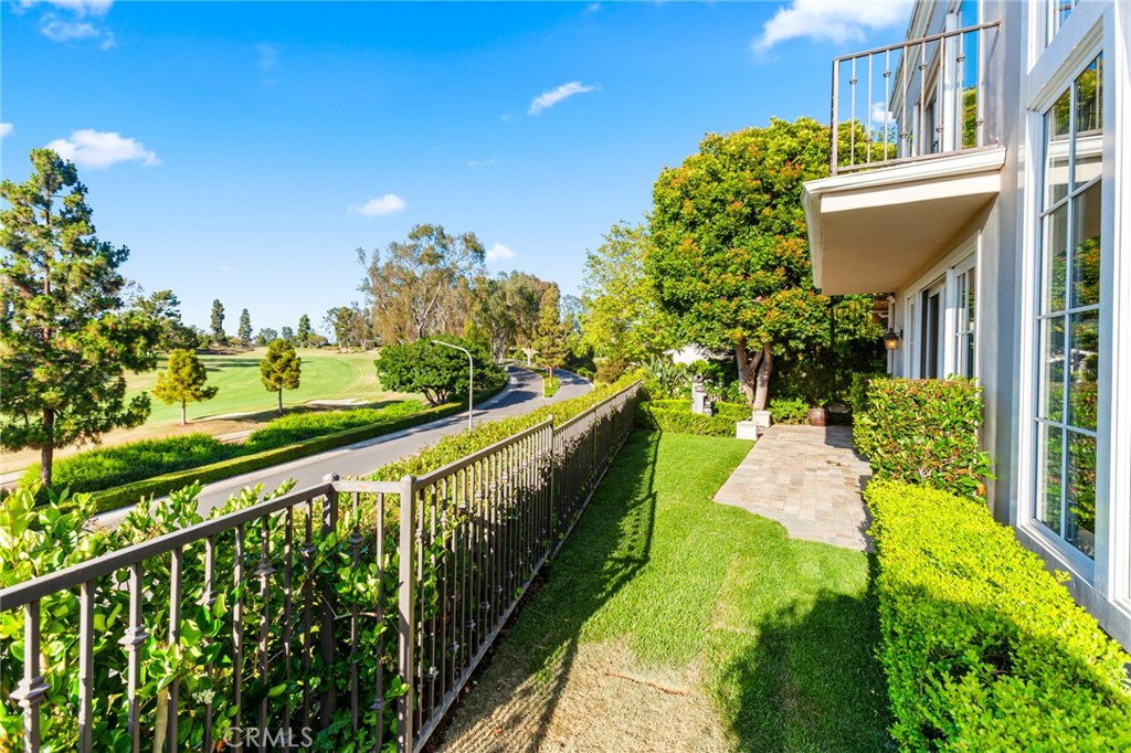 8 Rue Verte Newport Beach, CA 92660 - Photo 31 of 65