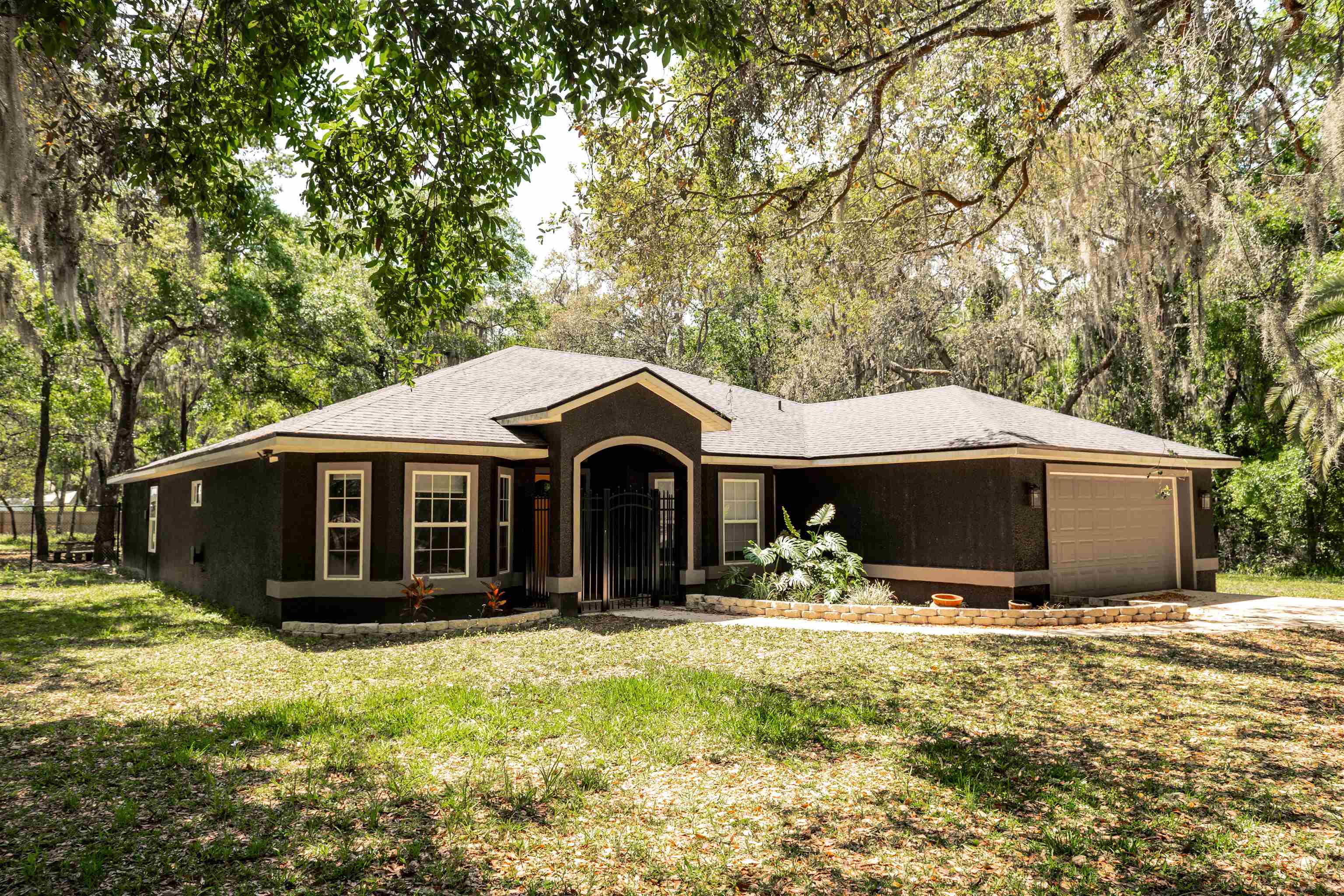 2950 Kings Road St. Augustine, FL 32086 - Photo 16 of 42 a front view of house with yard