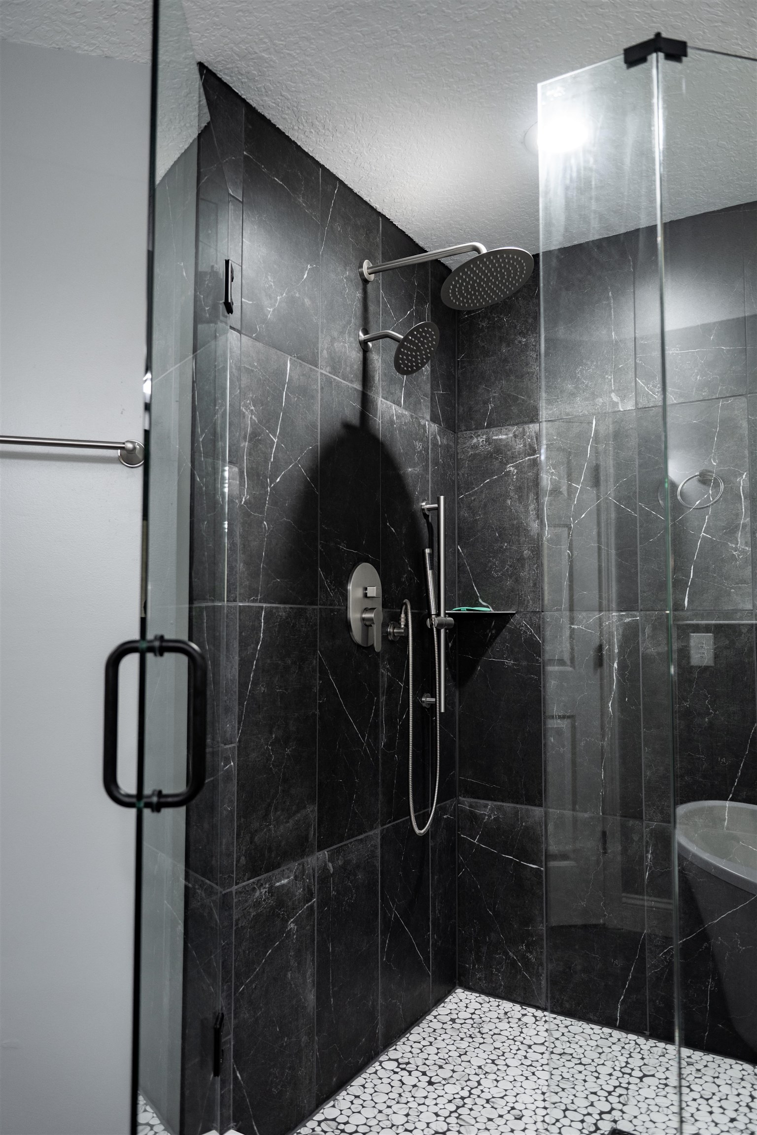 2950 Kings Road St. Augustine, FL 32086 - Photo 30 of 42 a bathroom with a shower