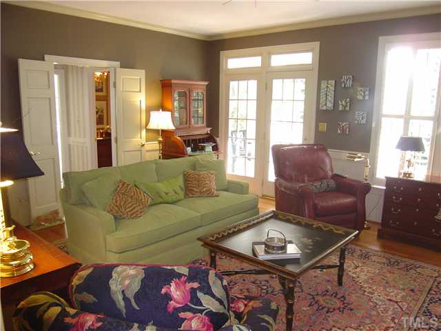 8804 Mourning Dove Road Raleigh, NC 27615 - Photo 5 of 25 Den/Family/Great Room