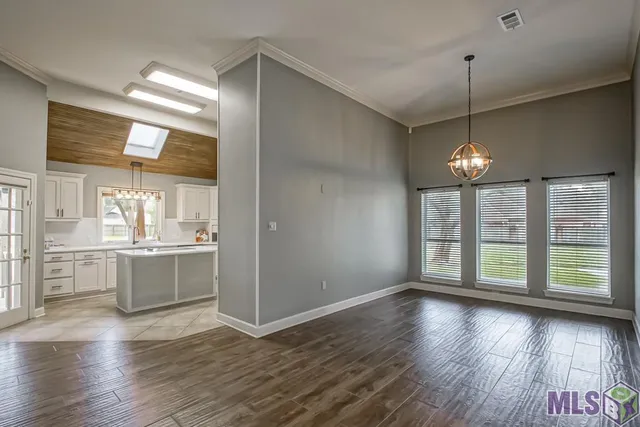 $460,000 | 1930 South Houmas Avenue, Gonzales, LA 70737