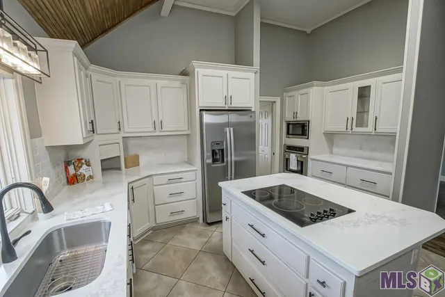 $460,000 | 1930 South Houmas Avenue, Gonzales, LA 70737