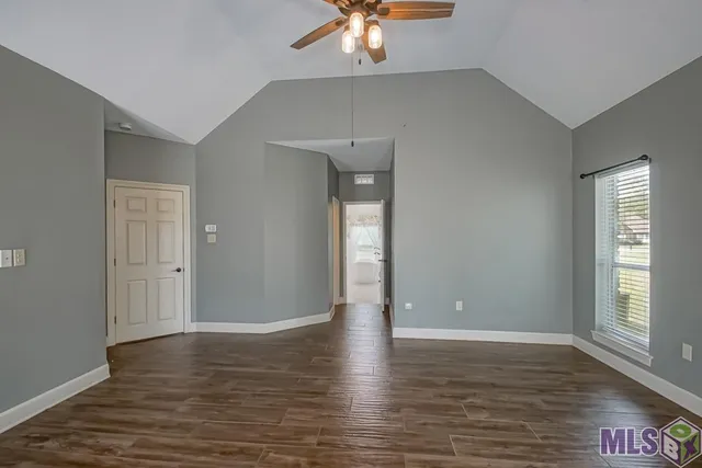 $460,000 | 1930 South Houmas Avenue, Gonzales, LA 70737