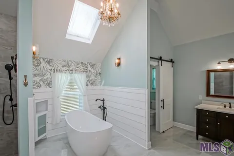 $460,000 | 1930 South Houmas Avenue, Gonzales, LA 70737