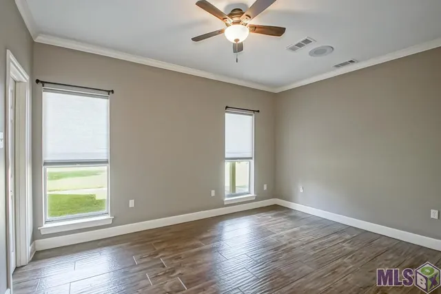 $460,000 | 1930 South Houmas Avenue, Gonzales, LA 70737