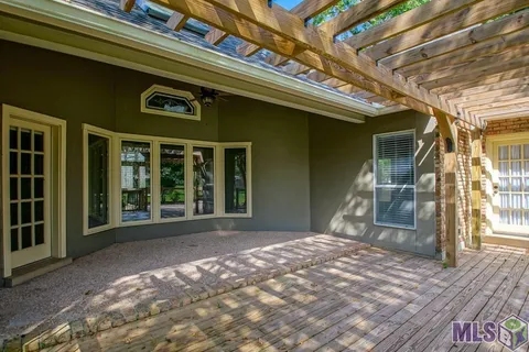 $460,000 | 1930 South Houmas Avenue, Gonzales, LA 70737