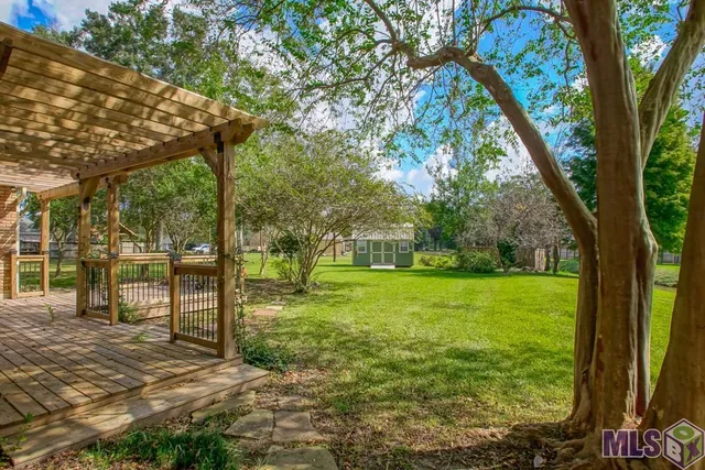 $460,000 | 1930 South Houmas Avenue, Gonzales, LA 70737