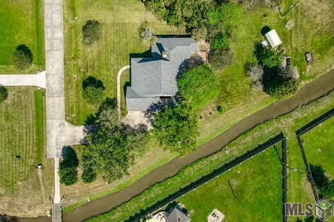 $460,000 | 1930 South Houmas Avenue, Gonzales, LA 70737