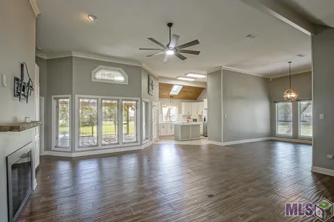 $460,000 | 1930 South Houmas Avenue, Gonzales, LA 70737