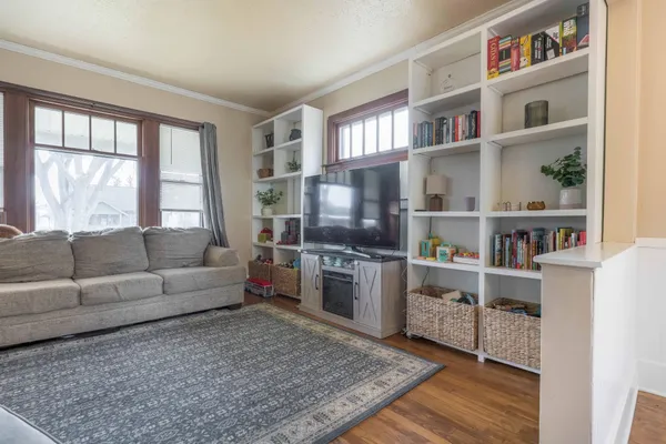 $179,000 | 837 North Union Avenue, Fergus Falls, MN 56537