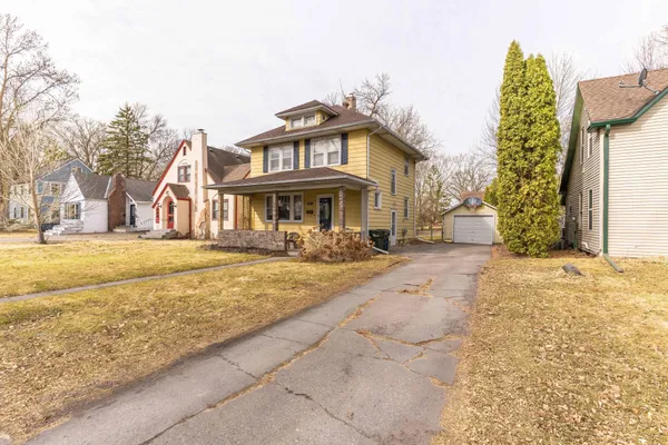 $179,000 | 837 North Union Avenue, Fergus Falls, MN 56537