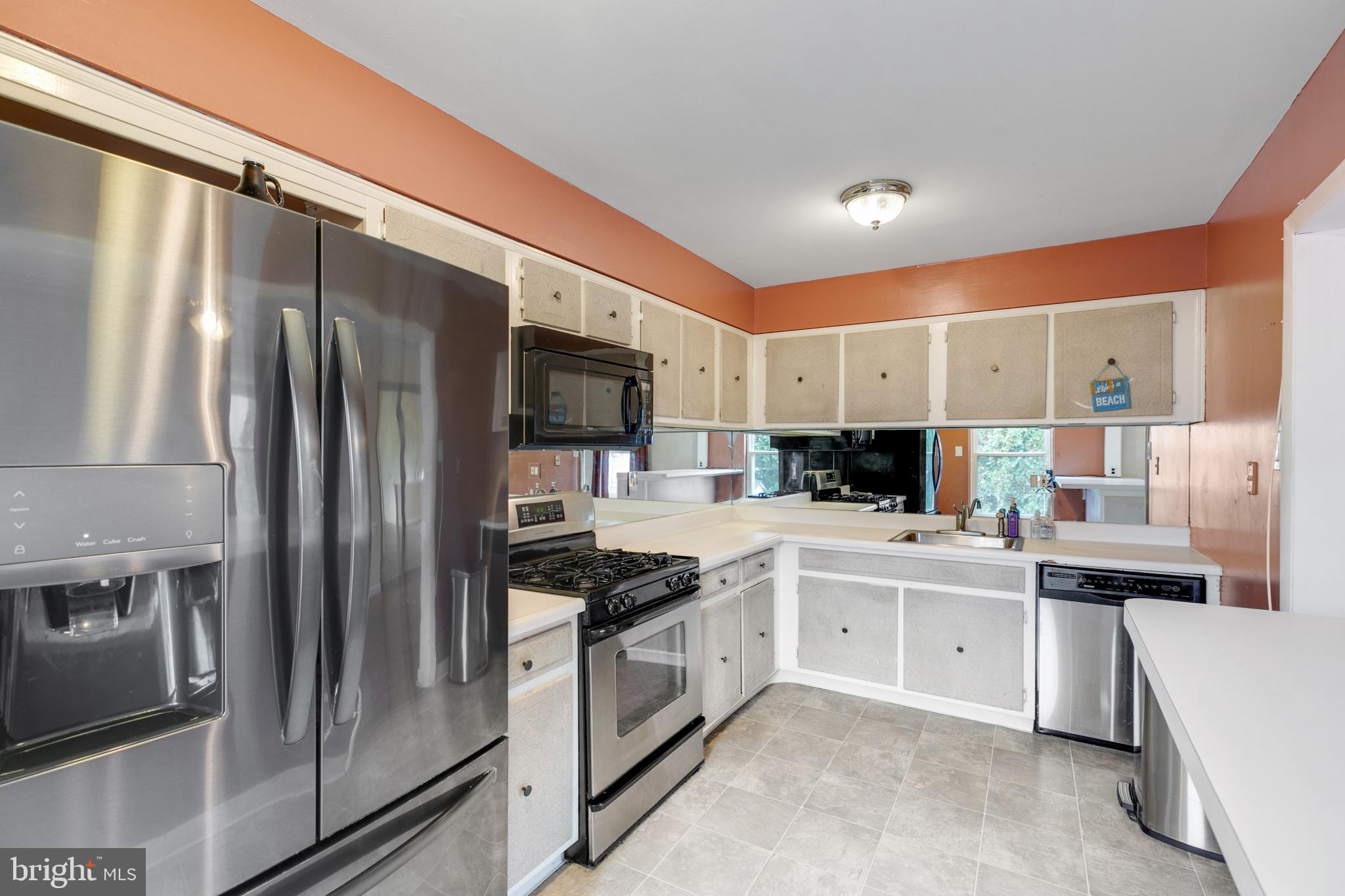 211 Parkview Road Philadelphia, PA 19154 - Photo 14 of 32