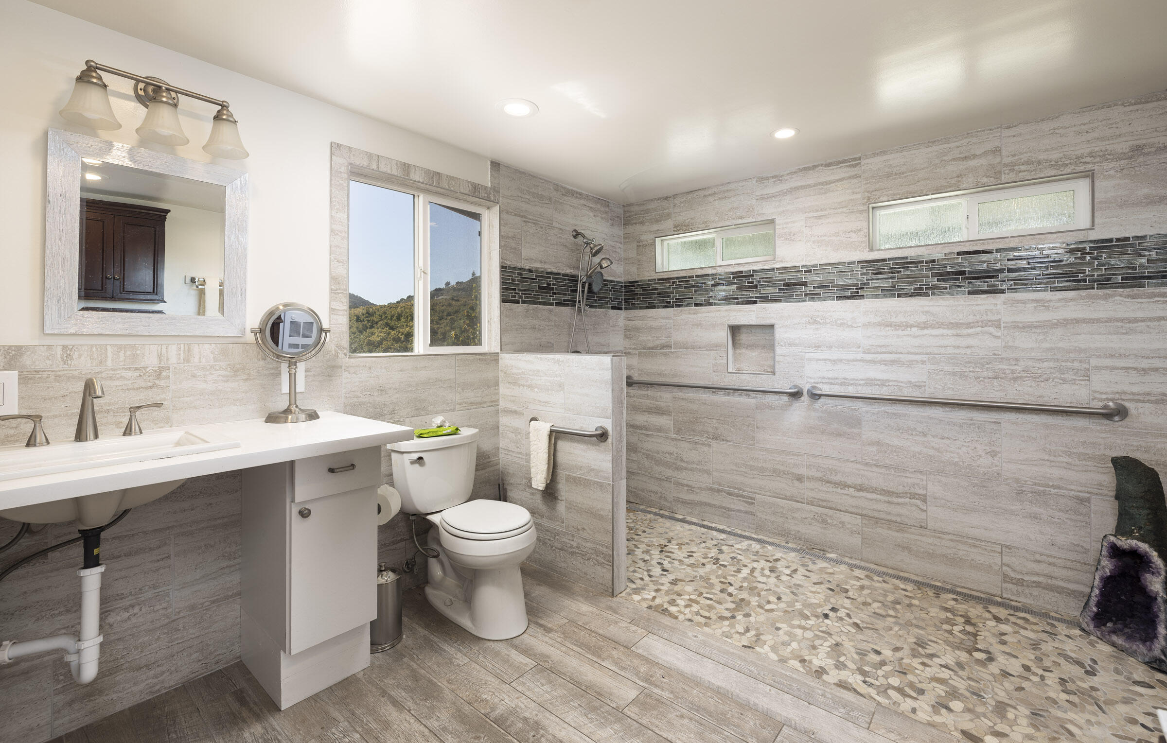 4488 Foothill Road Carpinteria, CA 93013 - Photo 11 of 24 4488 Foothill_0027