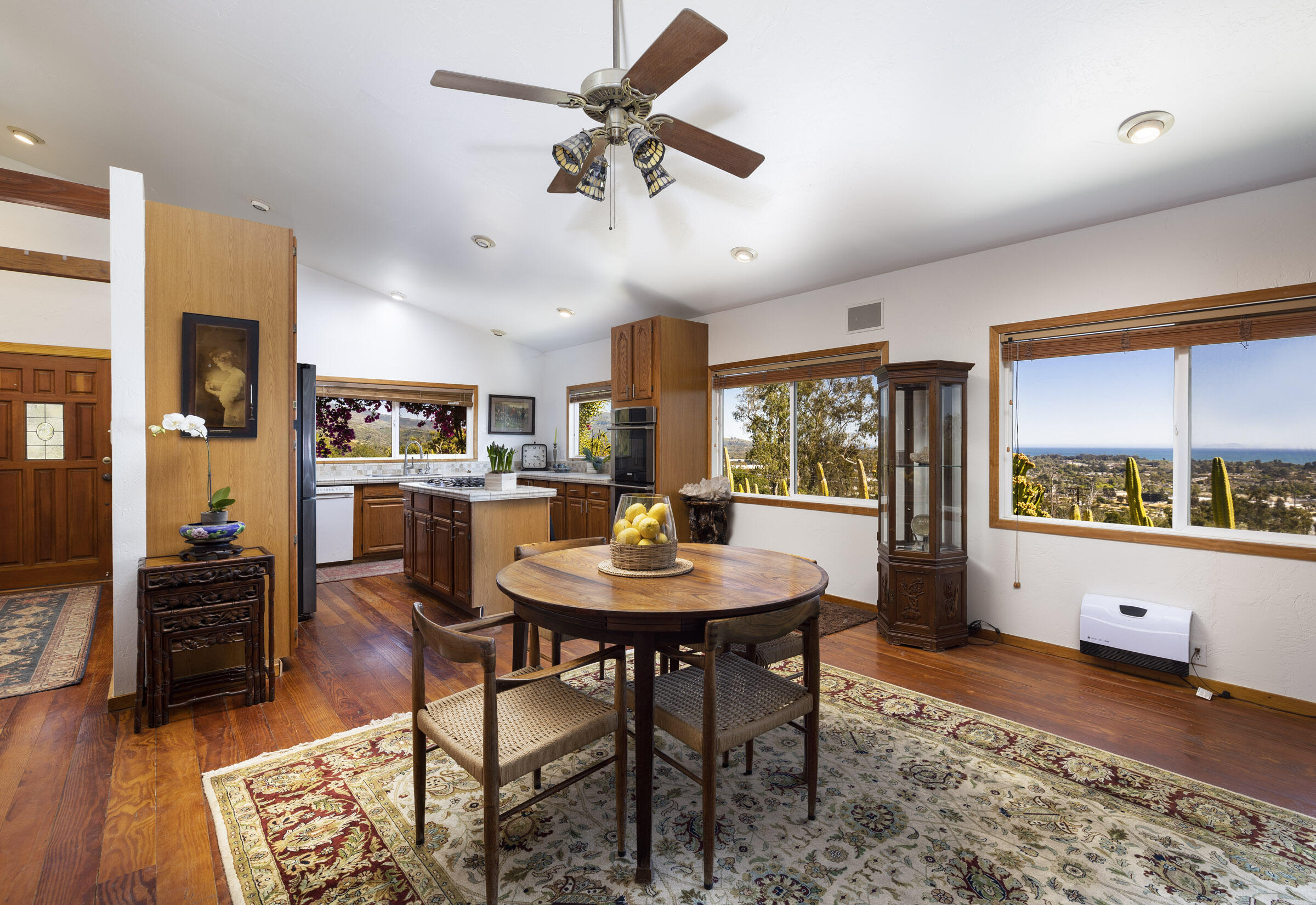 4488 Foothill Road Carpinteria, CA 93013 - Photo 9 of 24 4488 Foothill_0021