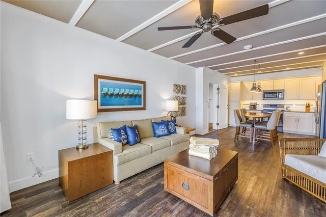 $725,000 | 5325 Marina Drive, Unit 128, Bradenton Beach, FL 34217