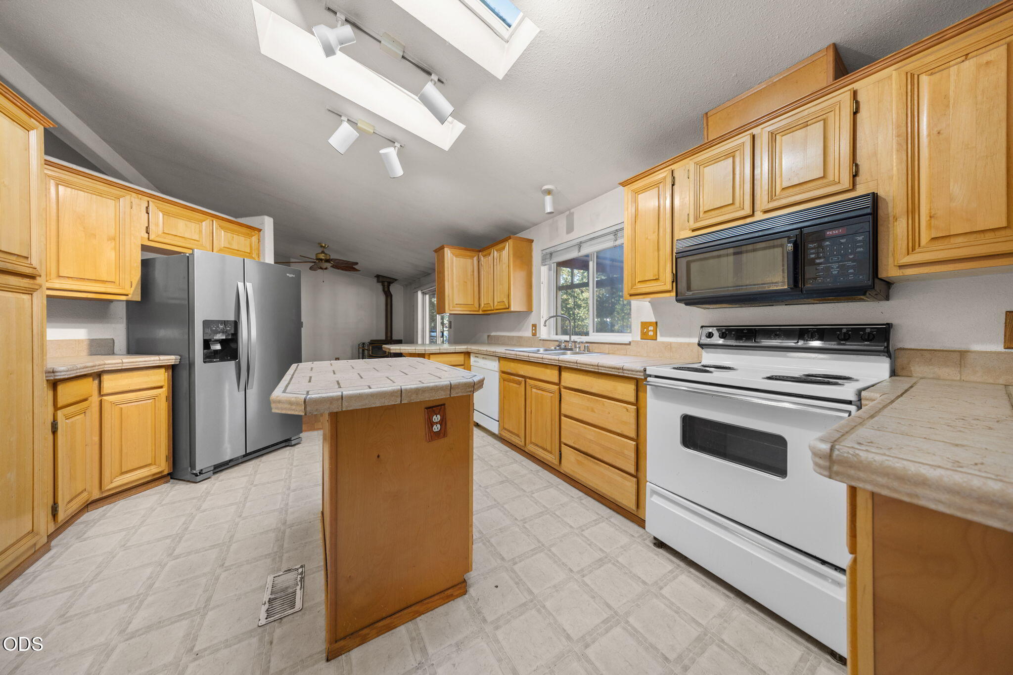 52747 Ammon Road La Pine, OR 97739 - Photo 11 of 40 Gallery Image 11