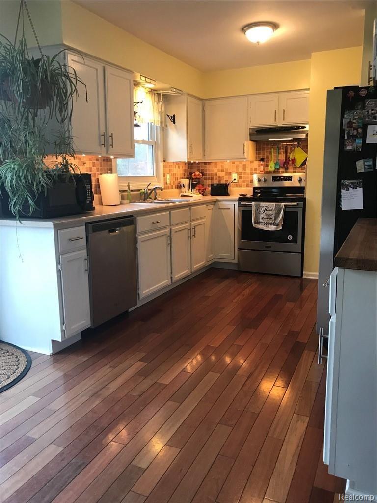 7582 West Beard Road Perry, MI 48872 - Photo 9 of 35 IMG_4199.JPG