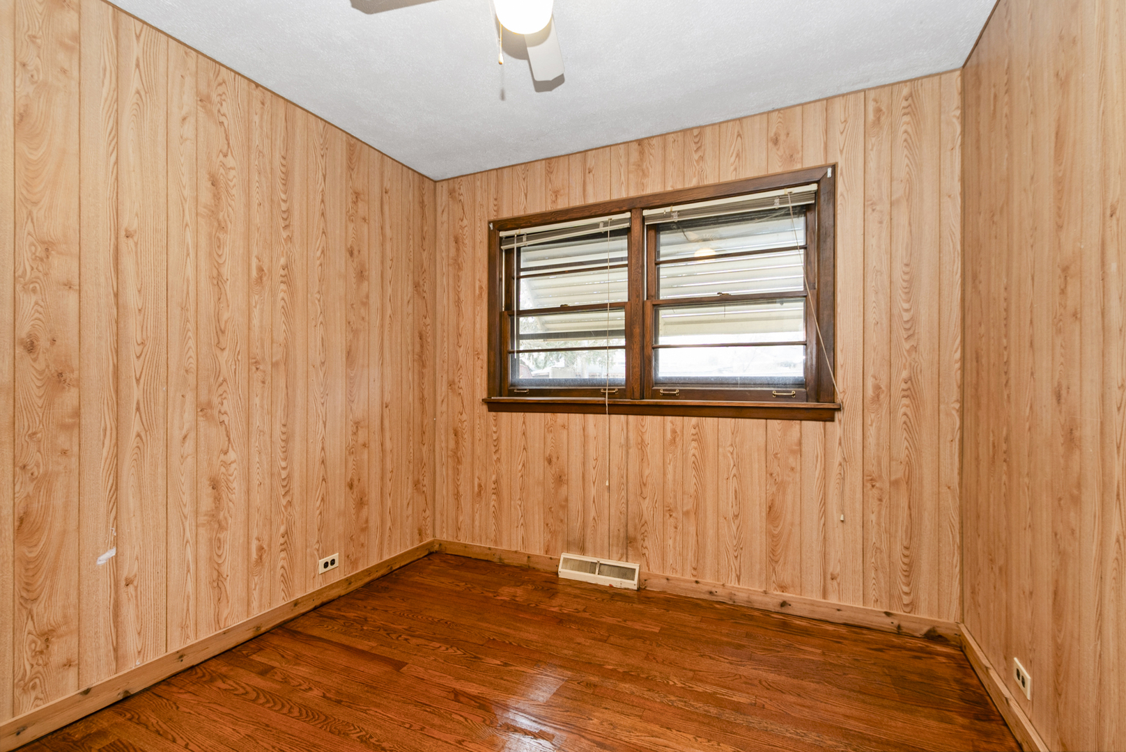 6801 West 109th Street Worth, IL 60482 - Photo 11 of 15