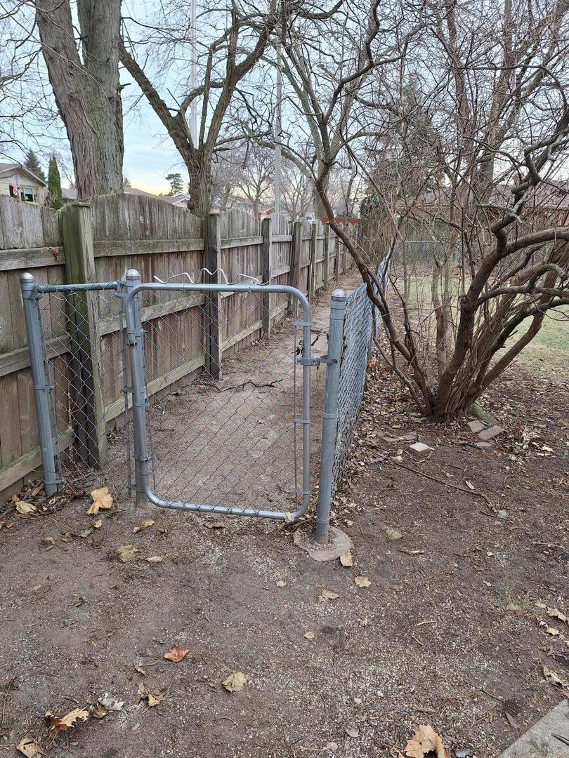 6801 West 109th Street Worth, IL 60482 - Photo 4 of 15