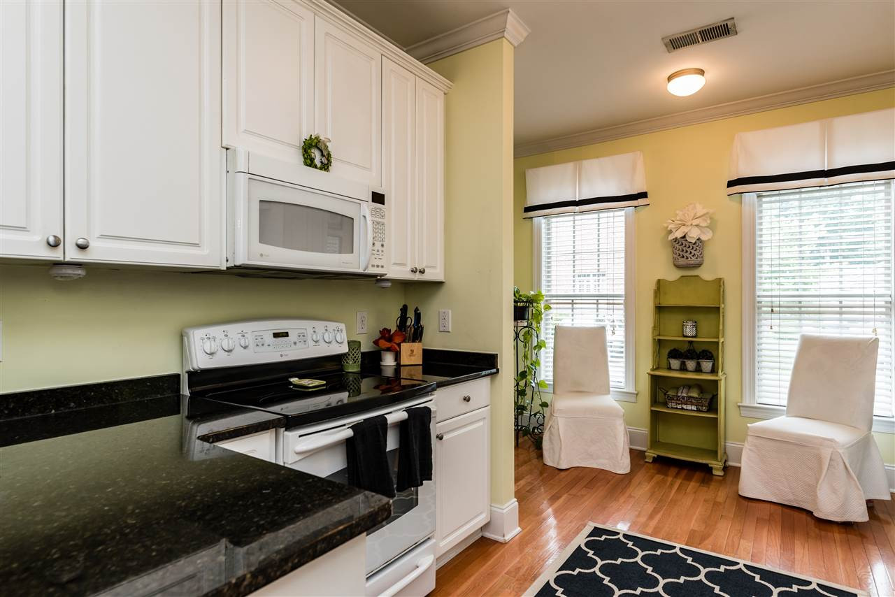 631 Highpark Lane Raleigh, NC 27608 - Photo 8 of 25 Kitchen