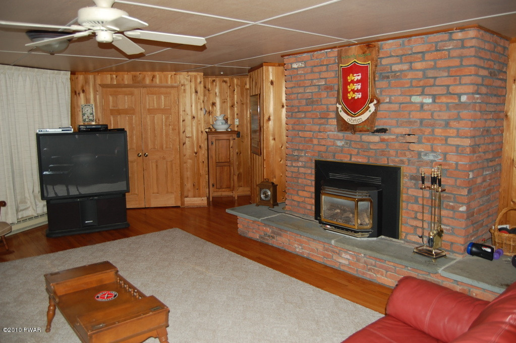 804 Remuda Court Hawley, PA 18428 - Photo 10 of 16