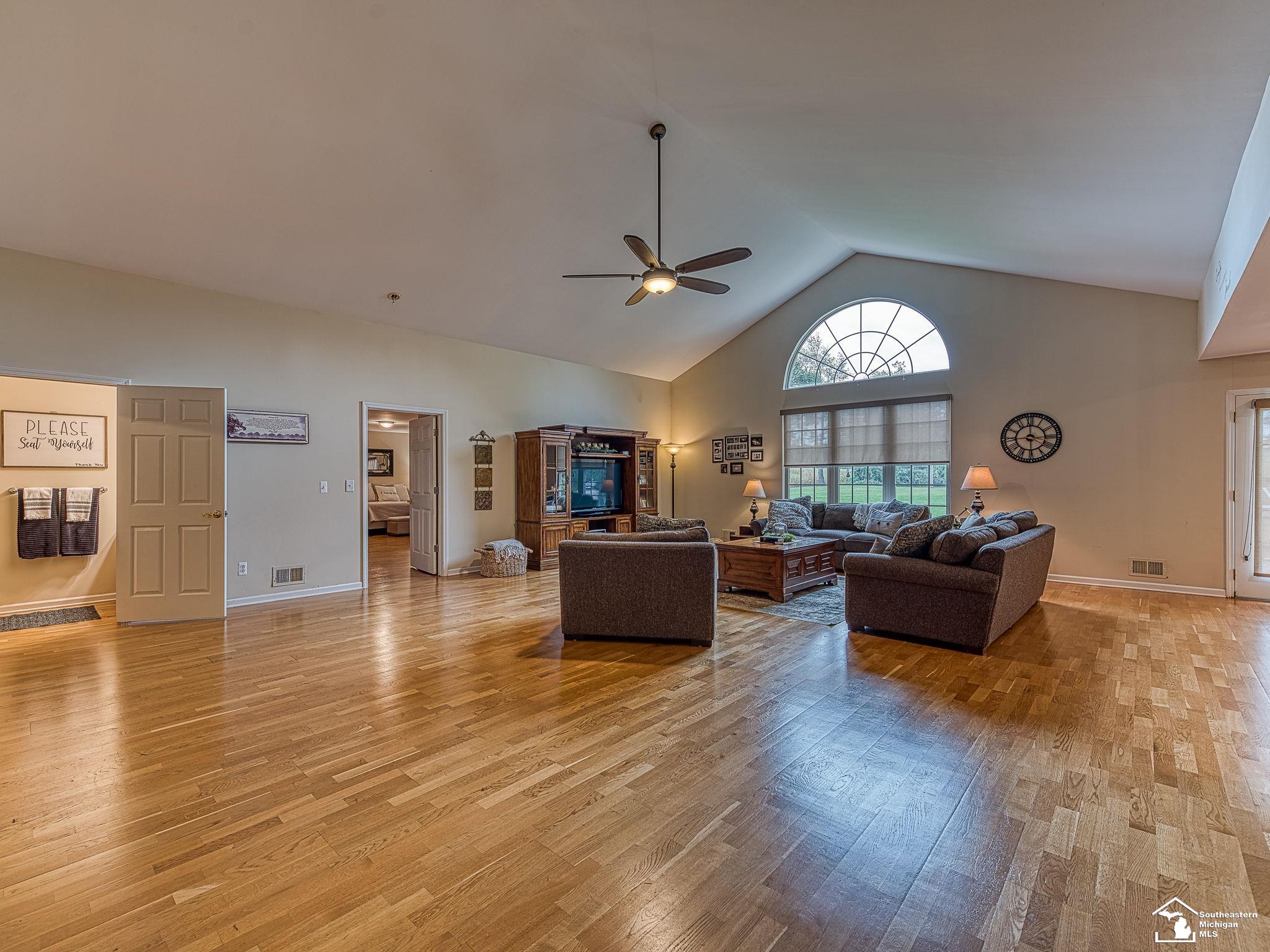 5267 Stadler Road Monroe, MI 48162 - Photo 2 of 47