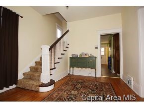 920 South Feldkamp Avenue Springfield, IL 62704 - Photo 3 of 10